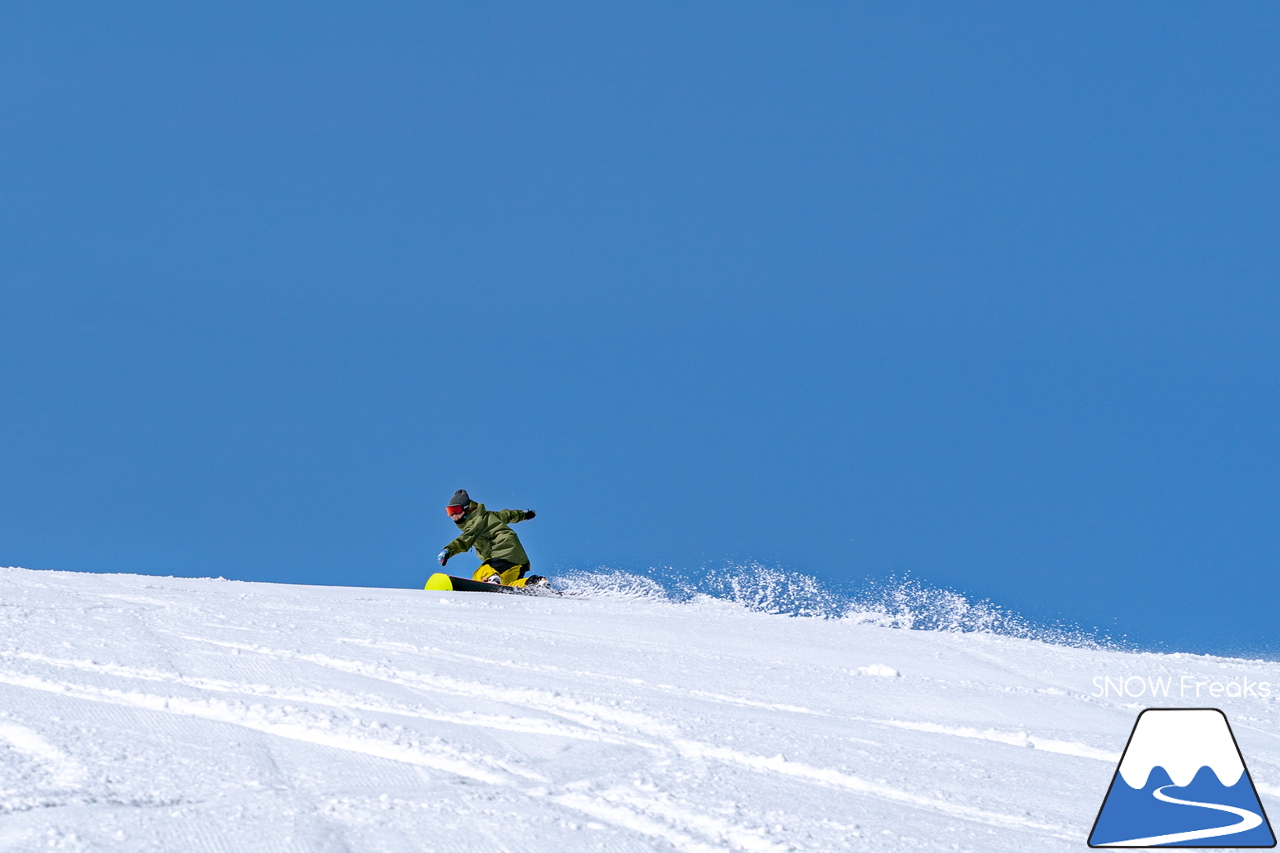 Hanako Takamatsu × SNOW Freaks SNOWBOARD PHOTOGRAPHY SESSION in Rusutsu Resort